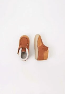 Kickers SOKLIMB - Chaussures Premiers Pas - Camel -Kickers Soldes Magasin 0db5de0bf21a4b148c55bc806467dc69