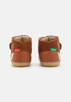 Kickers SABIO UNISEX - Chaussures Premiers Pas - Marron 8 Kickers SABIO UNISEX - Chaussures Premiers Pas - Marron -Kickers Soldes Magasin 11f48caa3c1745b5a05f063de353eb8f