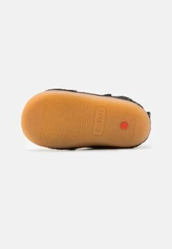 Kickers SONIZIKRO - Chaussures Premiers Pas - Noir -Kickers Soldes Magasin 38903bc919a0432a970f7b7bff45818b