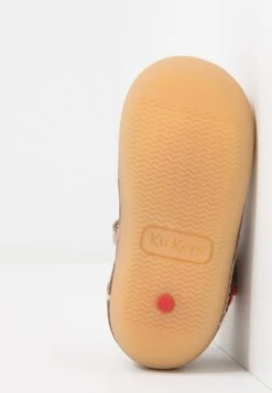 Kickers Sushy - Chaussures Premiers Pas - Gris -Kickers Soldes Magasin 43bce8e9ef9a4450bcfbb77a9753d237