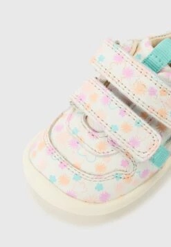 Kickers KICK FRAPY BAREFOOT - Baskets Basses - Blanc 11 Kickers KICK FRAPY BAREFOOT - Baskets Basses - Blanc -Kickers Soldes Magasin 60bbe70026aa4519b24714fd5b7ec396