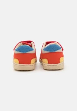 Kickers KICKMOTION UNISEX - Baskets Basses - Beige/rouge/jaune -Kickers Soldes Magasin 7230f756f5e847e6bef327b67a44babf