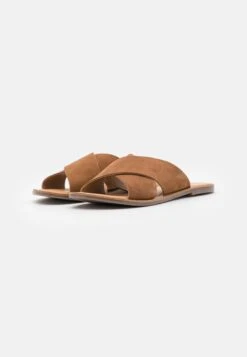 Kickers Diaz - Mules - Camel -Kickers Soldes Magasin b0dde31f4a414a728054b6d93e5555dc