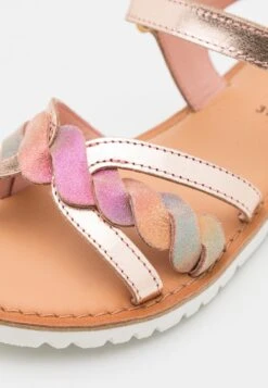 Kickers BETTY - Sandales - Rose/rainbow -Kickers Soldes Magasin b69036d861394ef4ad3d14e22c202533