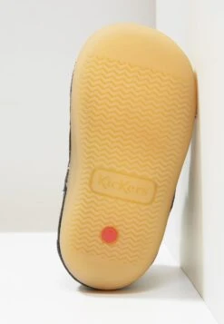 Kickers Sabio Unisex - Chaussures Premiers Pas - Dark Navy 11 Kickers Sabio Unisex - Chaussures Premiers Pas - Dark Navy -Kickers Soldes Magasin d72b8cf02e7b46718d6de42ff329efd7