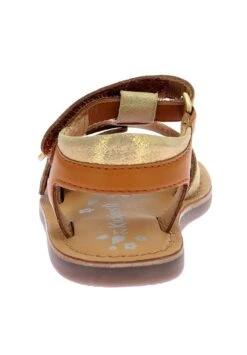 Kickers DIAZZ - Sandales - Camel -Kickers Soldes Magasin dd50a4a5aeb14b8fae43cb1f412f47e3