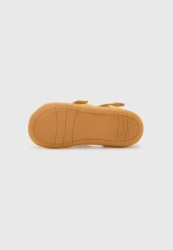 Kickers KICK POD - Sandales - Jaune Orange 10 Kickers KICK POD - Sandales - Jaune Orange -Kickers Soldes Magasin e1e3693e852146b8a0cce69e29062c5b