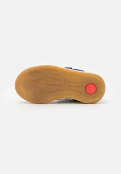 Kickers KIKOUAK - Baskets Basses - Marine/blanc -Kickers Soldes Magasin f3d2e36fc545498cb9330ab1f373b4fa